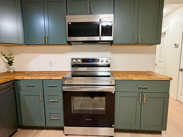 2144 White Avenue, Klamath Falls, OR 97601