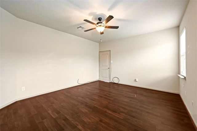 8706 Sunrise Canter Drive, Tomball, TX 77375