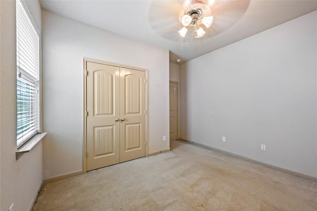 8706 Sunrise Canter Drive, Tomball, TX 77375