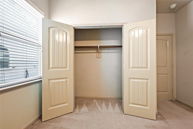 8706 Sunrise Canter Drive, Tomball, TX 77375