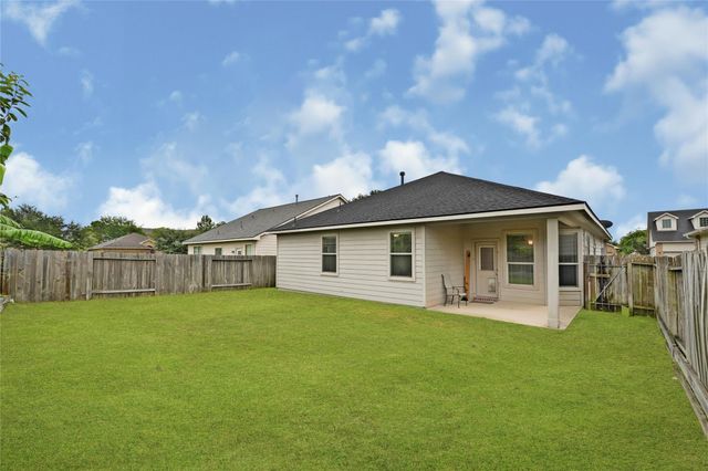 8706 Sunrise Canter Drive, Tomball, TX 77375