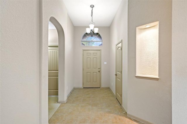 8706 Sunrise Canter Drive, Tomball, TX 77375
