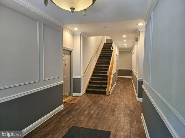 83 KYLE WAY, Ewing, NJ 08628