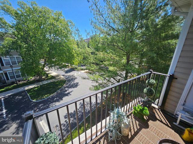 83 KYLE WAY, Ewing, NJ 08628
