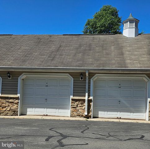 83 KYLE WAY, Ewing, NJ 08628