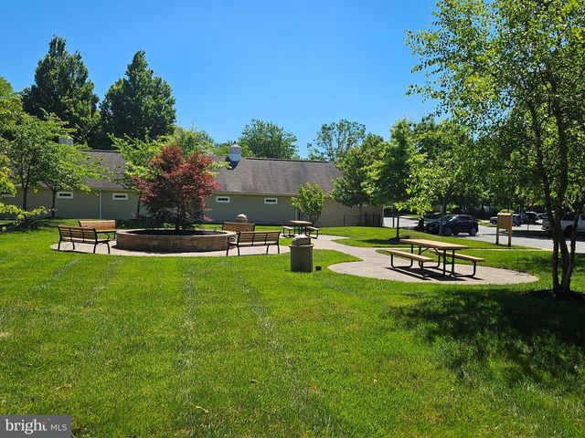 83 KYLE WAY, Ewing, NJ 08628