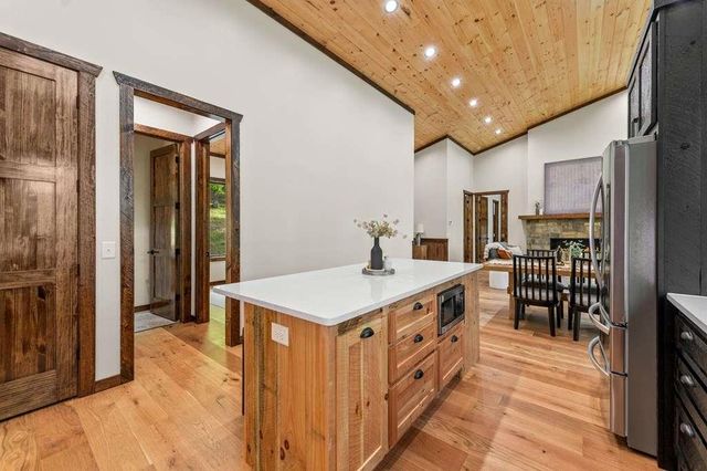 42 Rolling Rapids, Blue Ridge, GA 30513