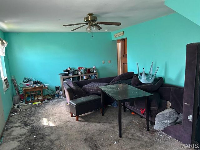 451 Hamilton Avenue, Wood River, IL 62095