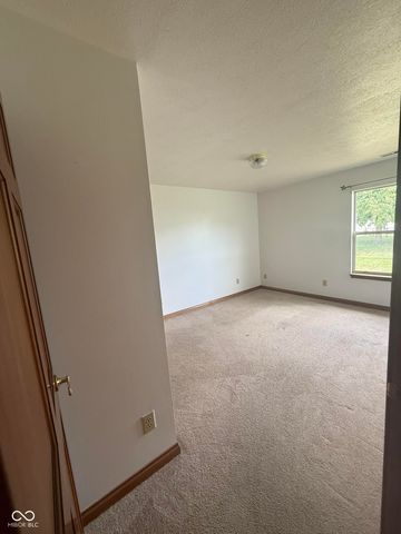 1338 Swan Drive, Franklin, IN 46131