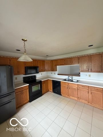 1338 Swan Drive, Franklin, IN 46131