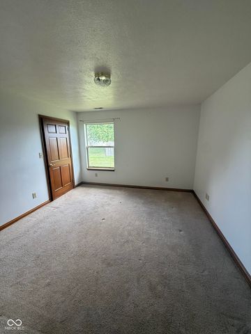 1338 Swan Drive, Franklin, IN 46131