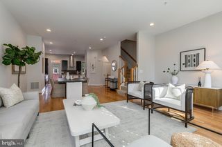 710 DIAMOND AVE, Alexandria, VA 22301