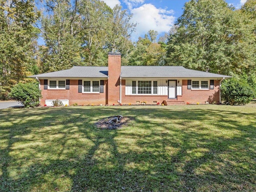 305 Brookside Drive, Union, SC 29379
