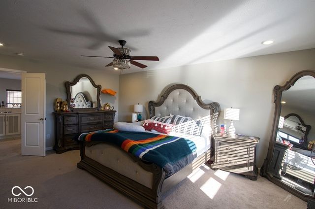 379 Oakswept Way, Greenfield, IN 46140