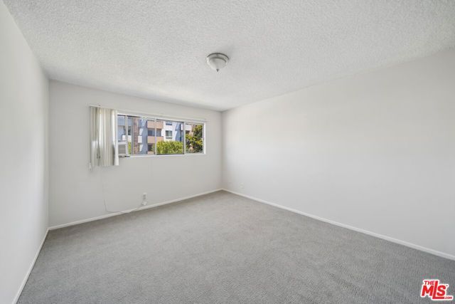 105 S Orlando Avenue 201, Los Angeles, CA 90048