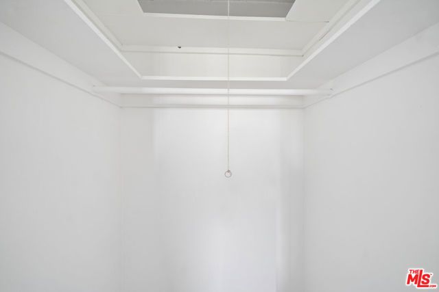 105 S Orlando Avenue 201, Los Angeles, CA 90048