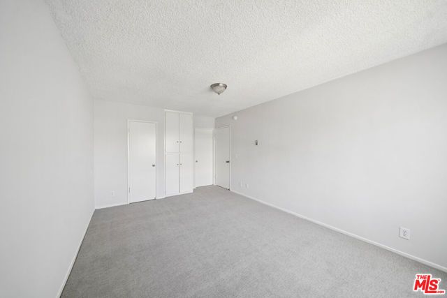 105 S Orlando Avenue 201, Los Angeles, CA 90048