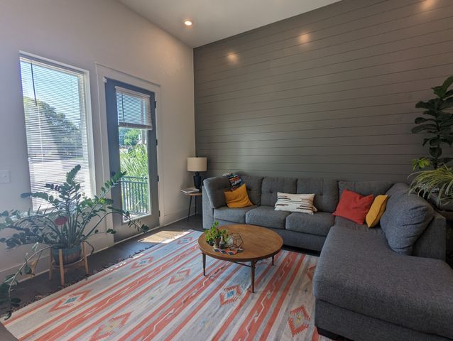 1507 Porter Rd Unit 101, Nashville, TN 37206