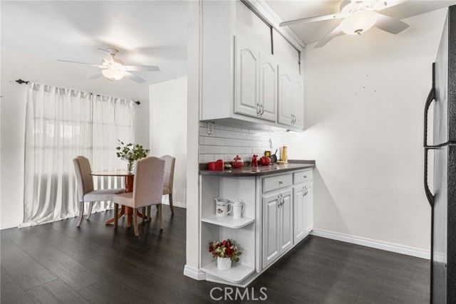 1817 N Hollywood, Burbank, CA 91505