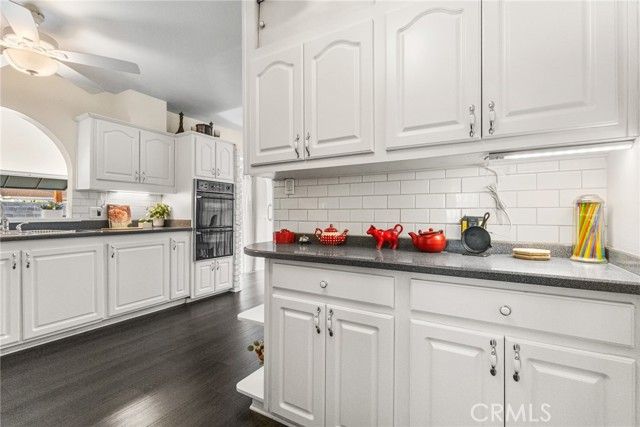 1817 N Hollywood, Burbank, CA 91505