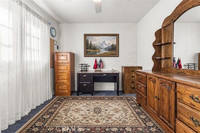 1817 N Hollywood, Burbank, CA 91505