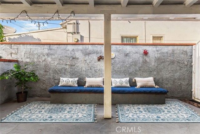 1817 N Hollywood, Burbank, CA 91505