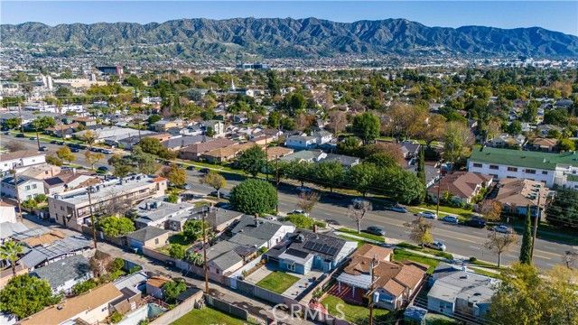 1817 N Hollywood, Burbank, CA 91505