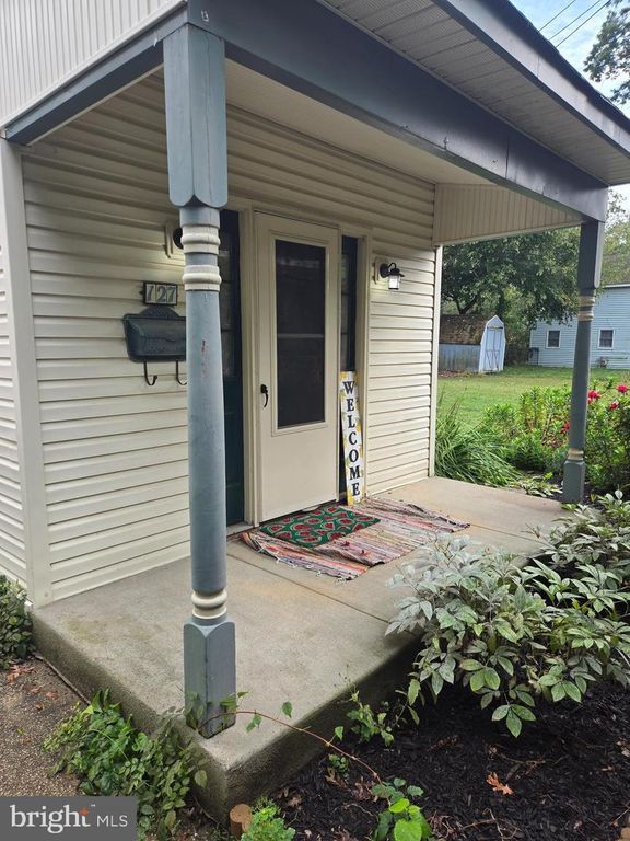 127 3RD AVE, Pitman, NJ 08071