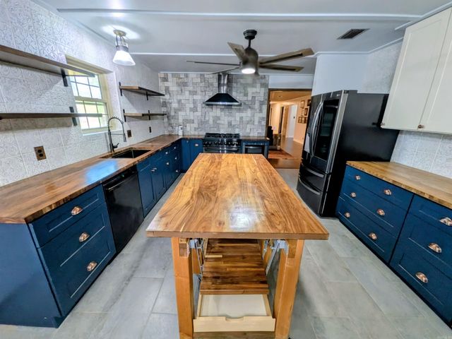 1098 Quapaw, Camden, AR 71701