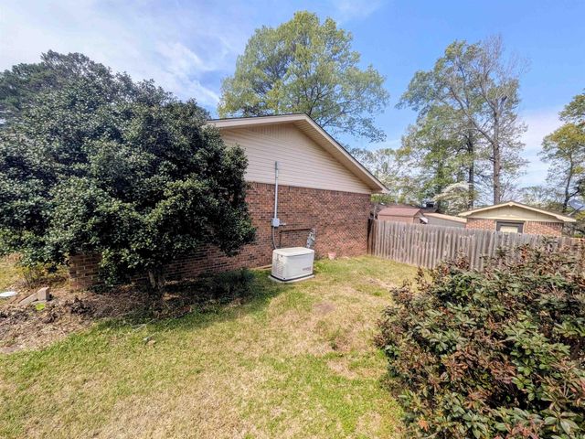 1098 Quapaw, Camden, AR 71701