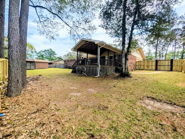 1098 Quapaw, Camden, AR 71701