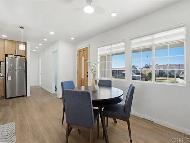 9462 Doheny Rd., Santee, CA 92071
