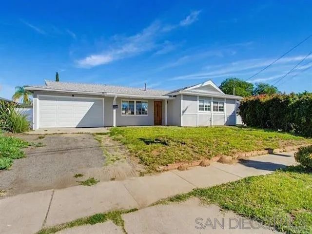 9462 Doheny Rd., Santee, CA 92071