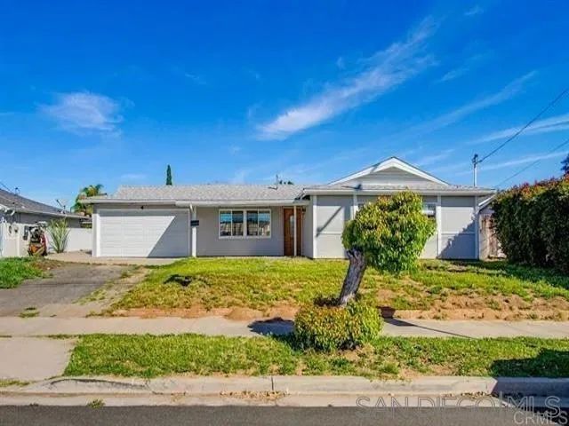 9462 Doheny Rd., Santee, CA 92071