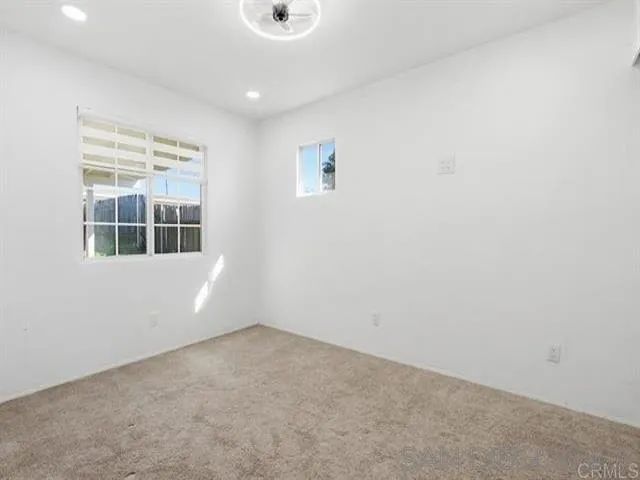 9462 Doheny Rd., Santee, CA 92071