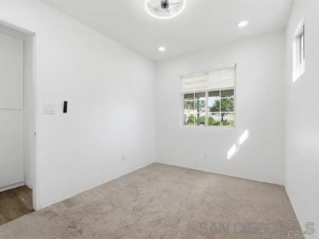 9462 Doheny Rd., Santee, CA 92071