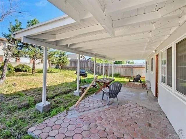 9462 Doheny Rd., Santee, CA 92071