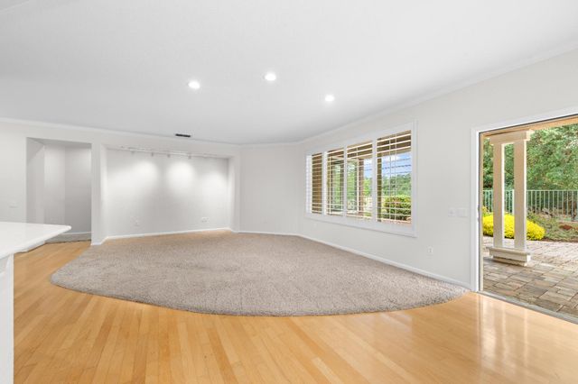 7072 Stagecoach Cir, Roseville, CA 95747