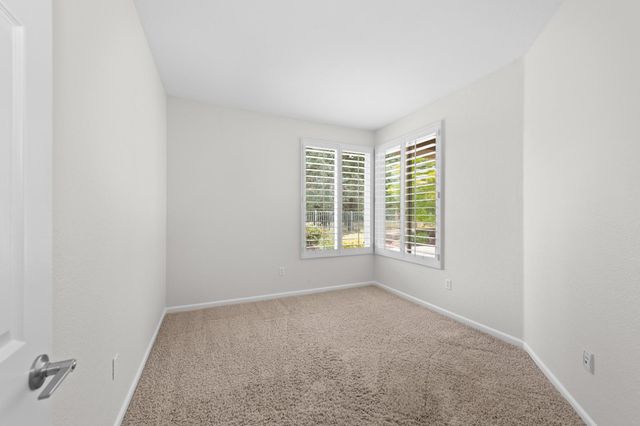 7072 Stagecoach Cir, Roseville, CA 95747