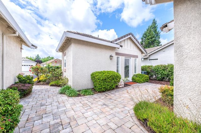 7072 Stagecoach Cir, Roseville, CA 95747