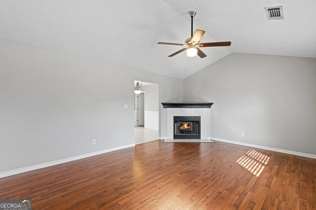 133 Floresta Drive, Mcdonough, GA 30252