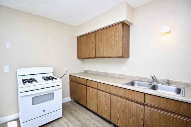 302-304 Bluff Street, Beloit, WI 53511