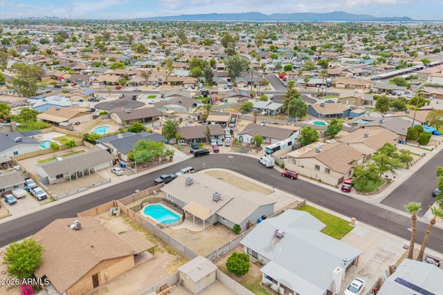 8102 W Heatherbrae Drive, Phoenix, AZ 85033