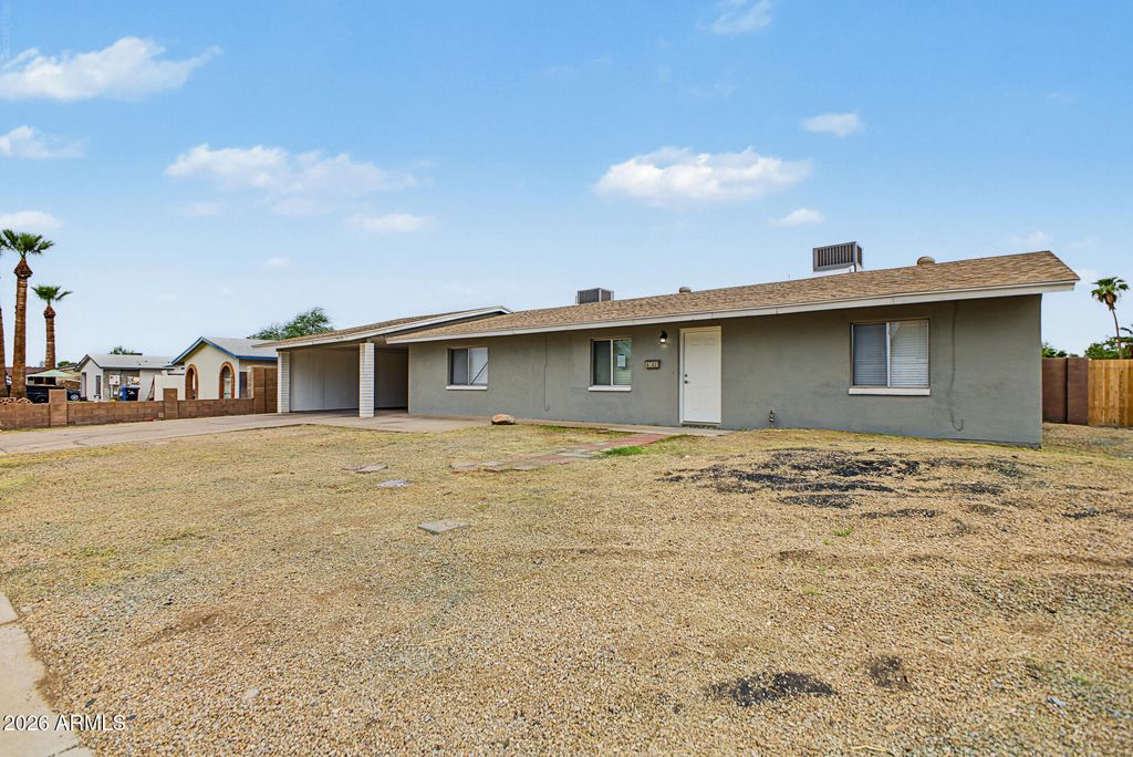 8102 W Heatherbrae Drive, Phoenix, AZ 85033 — photo 3