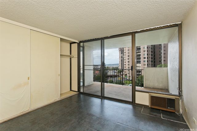 98-500 Koauka Loop 8M, Aiea, HI 96701