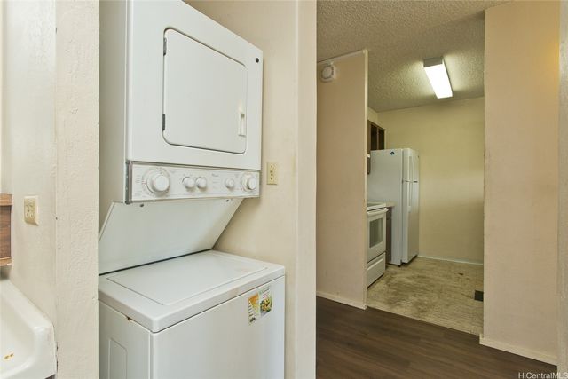 98-500 Koauka Loop 8M, Aiea, HI 96701