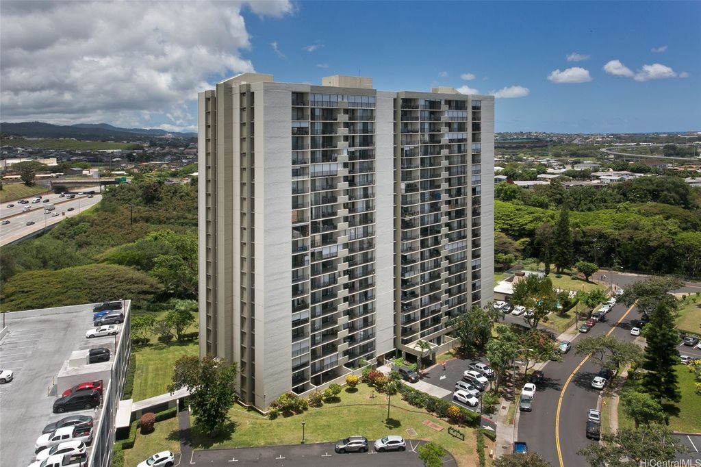 98-500 Koauka Loop 8M, Aiea, HI 96701