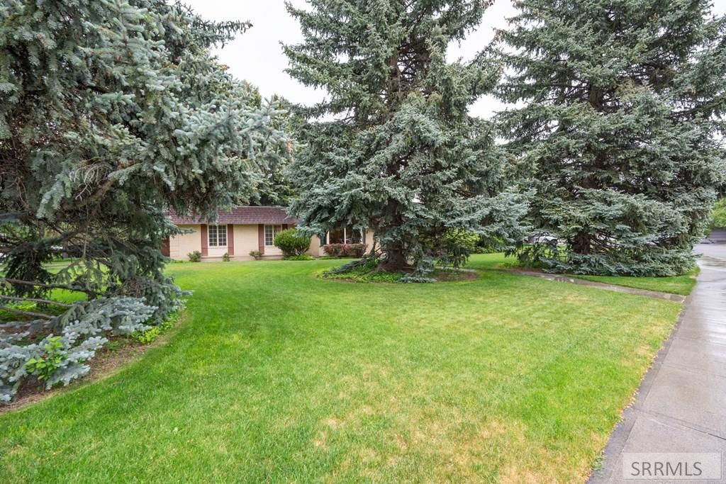 Image 2 of property listing at 119 Fieldstream Lane, Idaho Falls, ID 83404