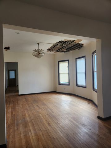10435 S Calhoun Avenue, Chicago, IL 60617