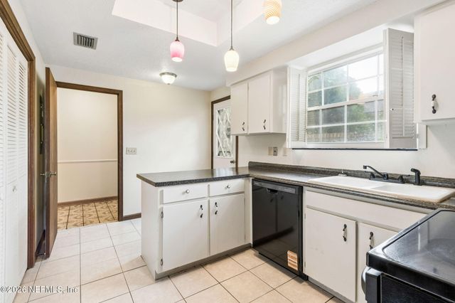 9252 SAN JOSE Boulevard 2104, Jacksonville, FL 32257